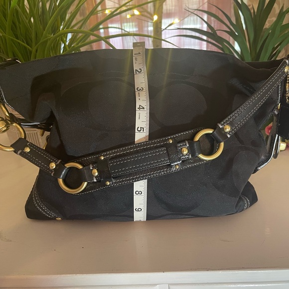 MAKE ME AN OFFER ::: COACH bag - 9” high with dust bag included - Picture 6 of 13